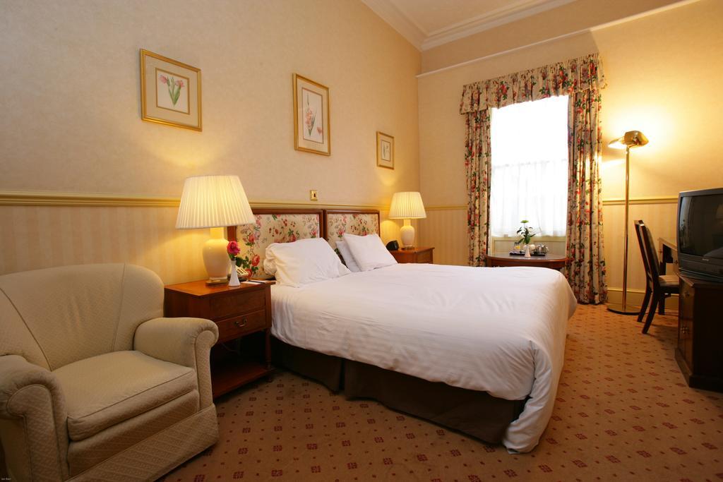 Hotel Prince Regent Weymouth Room photo